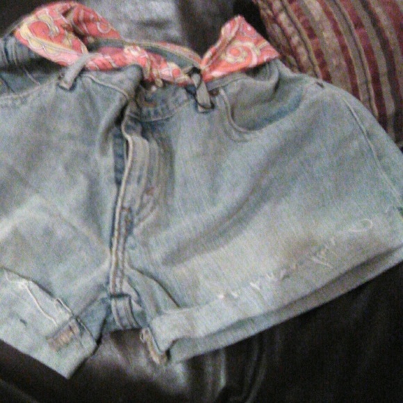 Shorts - Picture 5 of 8